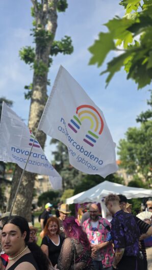 Una festa di colori: ad Alessandria è partito il corteo del Pride