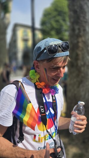 Una festa di colori: ad Alessandria è partito il corteo del Pride