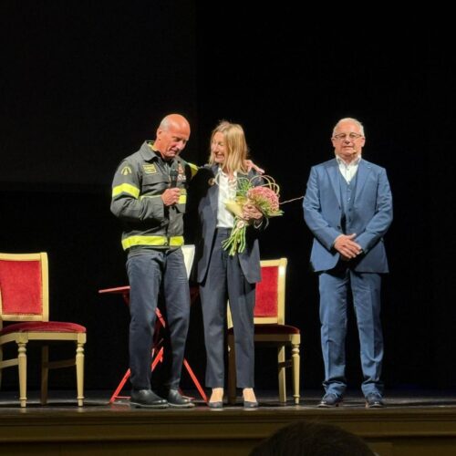 Una vita tra emergenze e soccorsi: Voghera rende omaggio al vigile del fuoco Rosario “Mariano” Oliviero