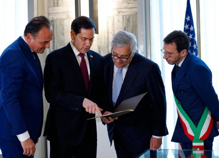 Dal Segretario di Stato U.S.A. Rubio una delegazione di Casale con i documenti sulle sue origini monferrine