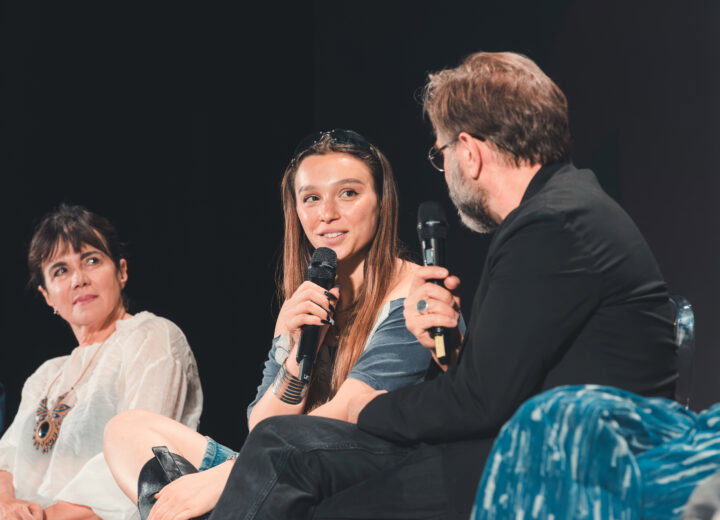 Ad Alessandria Sarah Toscano e il regista Luca Ribuoli per la proiezione del film campione d’incassi su Netflix
