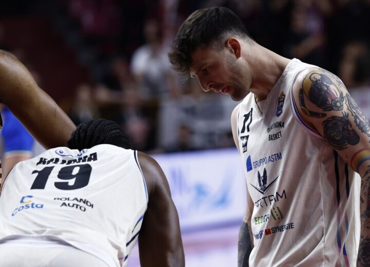 Bertram Derthona ancora ko a Venezia: venerdì l’esordio playoff alla Nova Arena per riaprire la serie