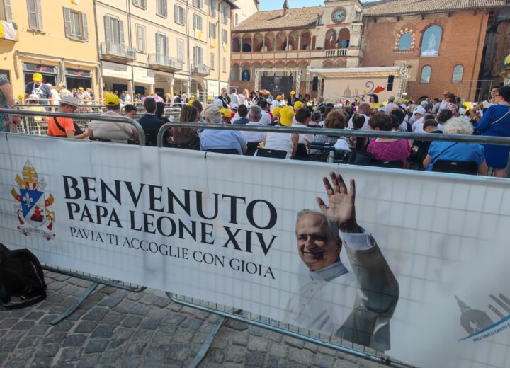Il sindaco di Pavia ringrazia il Papa e accoglie il suo richiamo: “La nostra è città di pace”