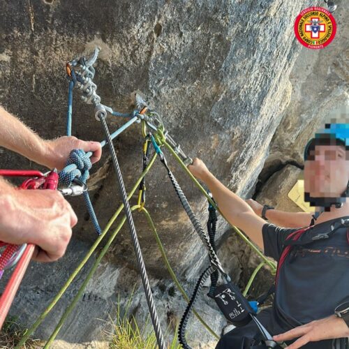 Due escursionisti bloccati sulla ferrata della Falconara: portati in salvo