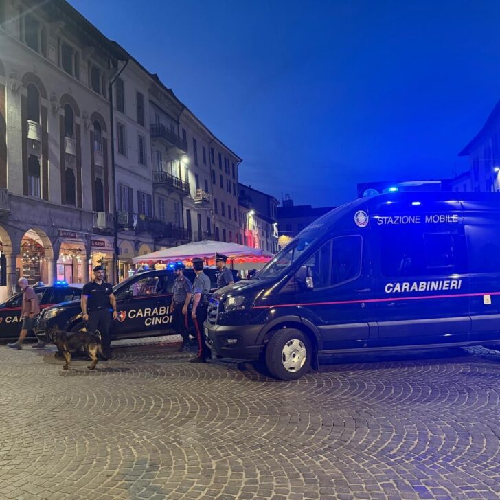 Controlli nel centro storico di Pavia. Quattro giovani segnalati per droga e sanzioni per 20 mila euro in un bar a Belgioioso