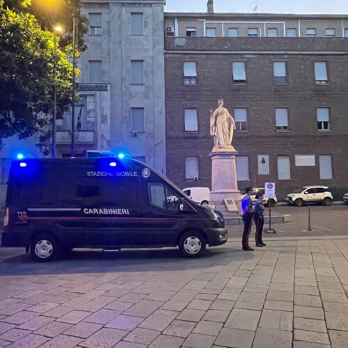 Controlli nel centro storico di Pavia anche con la nuova Stazione Mobile dei Carabinieri