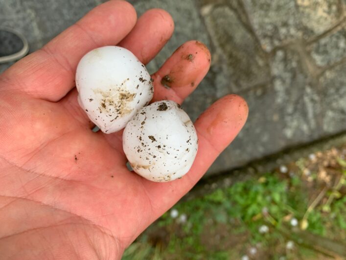 Violento temporale a Murisengo: chicchi di grandine come noci e fango sulla provinciale