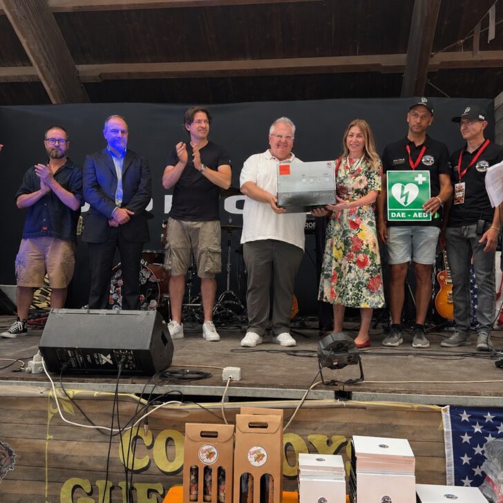 Grazie al Dodge Day un nuovo defibrillatore per la Polizia Locale di Voghera. Tutte le pattuglie ora dotate di DAE