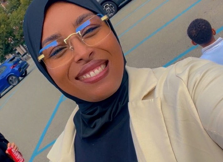 Da un insulto ricevuto a una lezione di dignità: il racconto di Hanane contro i pregiudizi