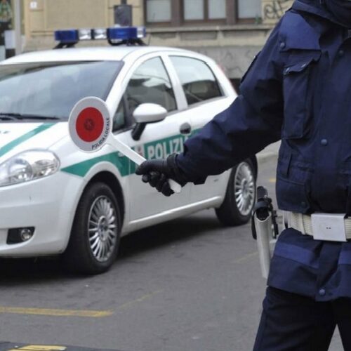 Atti vandalici in una scuola di Voghera. Polizia Locale denuncia tre minorenni