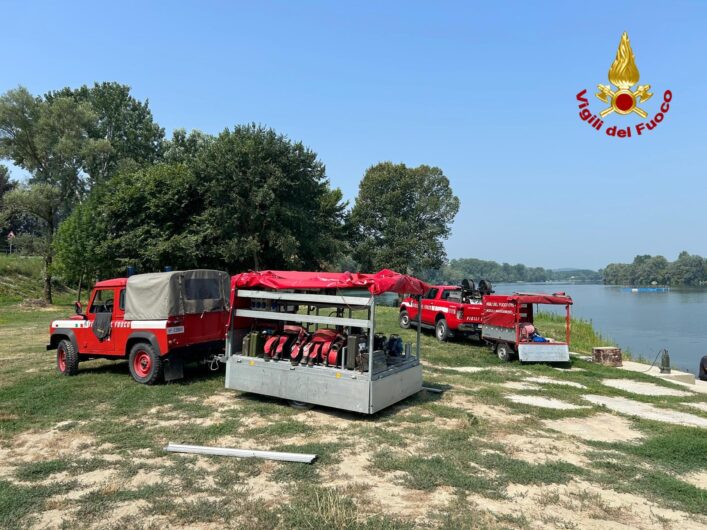 Esercitazione Protezione Civile a Casale: al lavoro i Vigili del Fuoco per simulare un salvataggio nel fiume