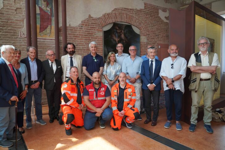 Nuove ambulanze grazie alla Fondazione CrAl e una sfida che va oltre i mezzi: “Ora servono nuovi volontari”