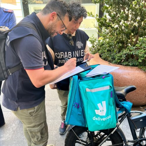 Caldo record a Novara, scattano i controlli dei CC per tutelare i rider