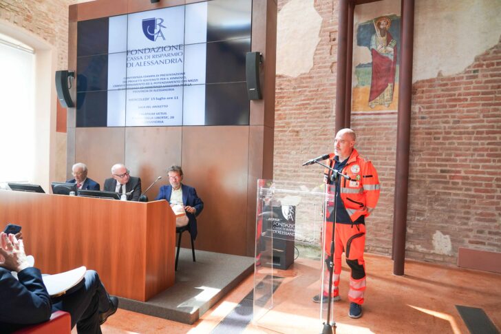 Nuove ambulanze grazie alla Fondazione CrAl e una sfida che va oltre i mezzi: “Ora servono nuovi volontari”