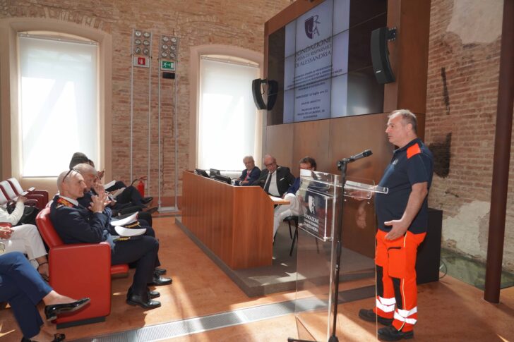 Nuove ambulanze grazie alla Fondazione CrAl e una sfida che va oltre i mezzi: “Ora servono nuovi volontari”