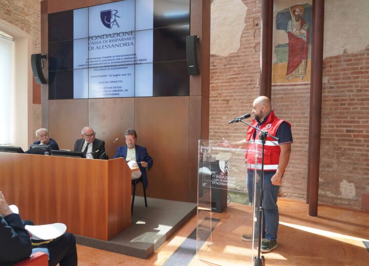 Nuove ambulanze grazie alla Fondazione CrAl e una sfida che va oltre i mezzi: “Ora servono nuovi volontari”