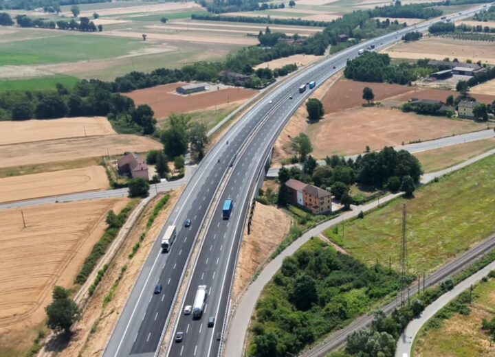 L’autostrada A26 torna a tre corsie, in Liguria. Via i cantieri per tutta l’estate