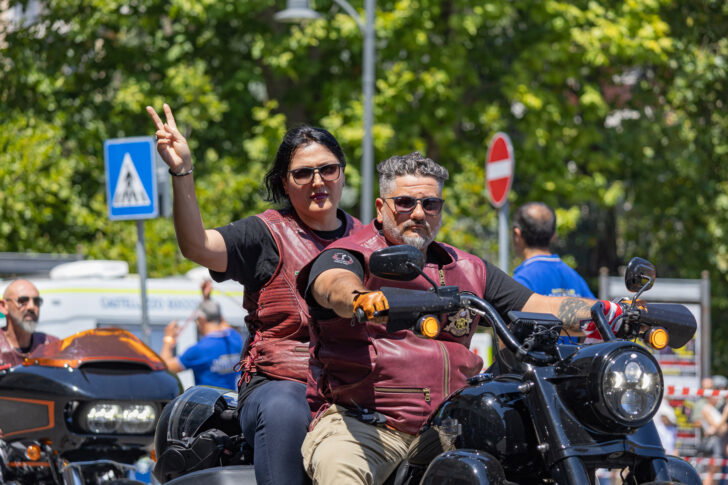 Motoraduno Madonnina dei Centauri: le foto della sfilata in piazza Garibaldi ad Alessandria