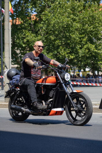 Motoraduno Madonnina dei Centauri: le foto della sfilata in piazza Garibaldi ad Alessandria