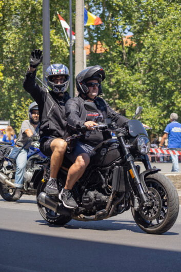 Motoraduno Madonnina dei Centauri: le foto della sfilata in piazza Garibaldi ad Alessandria