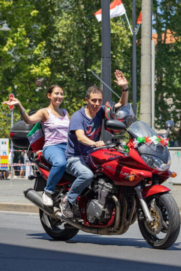Motoraduno Madonnina dei Centauri: le foto della sfilata in piazza Garibaldi ad Alessandria