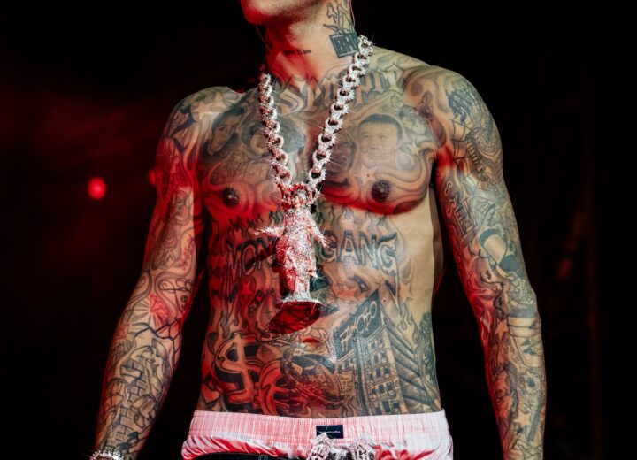 Sfera Ebbasta annuncia il nuovo Live Tour 2027