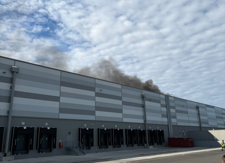 Incendio in un magazzino in zona D3 ad Alessandria