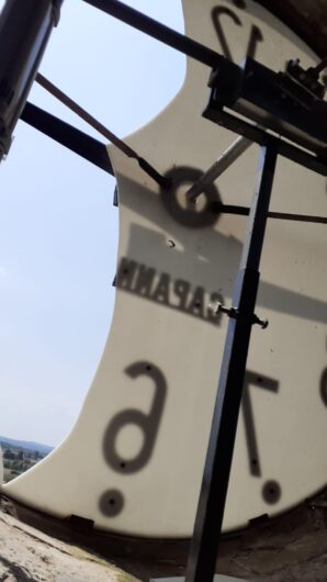 Tetti scoperchiati, alberi caduti e colture a rischio: a Casal Cermelli la conta dei danni dopo il maltempo