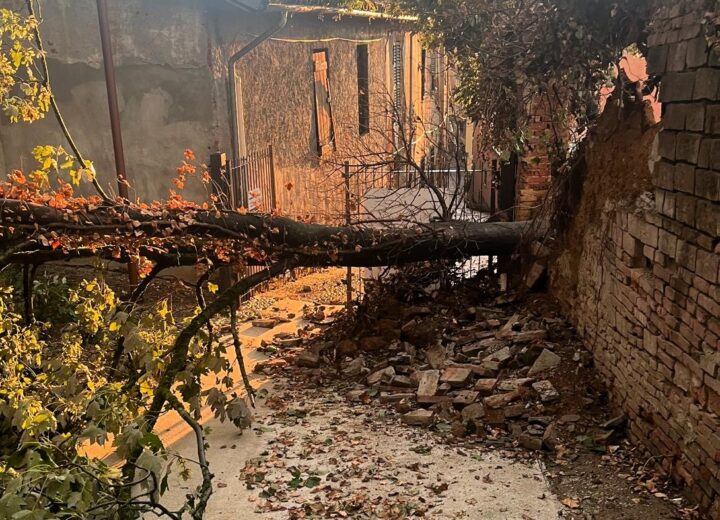 Novi Ligure, il giorno dopo il temporale: oltre 70 alberi danneggiati e Parco Castello chiuso. Prosegue la messa in sicurezza