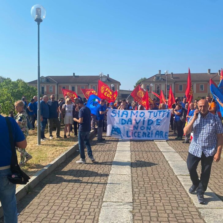 Sciopero e presidio davanti alla EPTA di Casale: Fiom, Uilm e dipendenti contro il licenziamento di un lavoratore