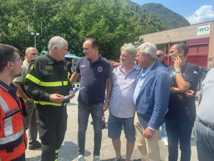Incendi in Piemonte, Cirio a Premosello Chiovenda: “Oltre 500 persone al lavoro su tutti i fronti degli incendi”