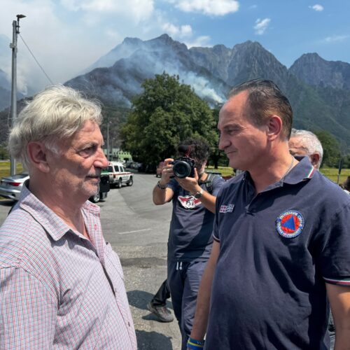 Incendi in Piemonte, Cirio a Premosello Chiovenda: “Oltre 500 persone al lavoro su tutti i fronti degli incendi”