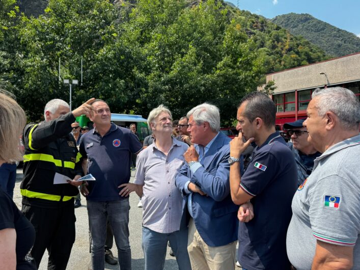 Incendi in Piemonte, Cirio a Premosello Chiovenda: “Oltre 500 persone al lavoro su tutti i fronti degli incendi”