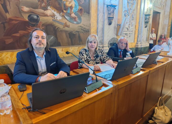 Pd Valenza: “La rete solidale per il distretto orafo nasce dal consiglio comunale aperto del 2025”