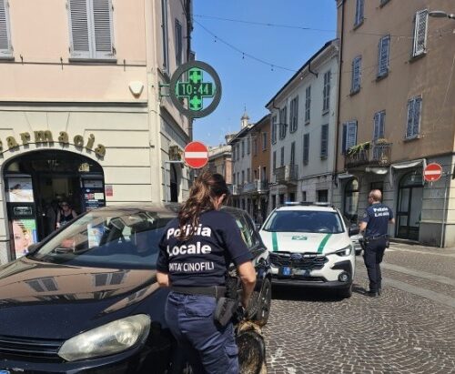 Controlli Polizia Locale a Voghera: trovata droga nascosta in una bici, tre allontanamenti e multe a conducenti di monopattini