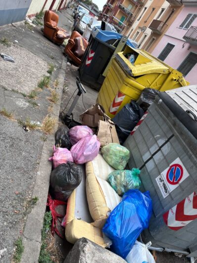 Abbandono di rifiuti, il quartiere Cristo dice “basta”: “Serve tolleranza zero contro gli incivili”