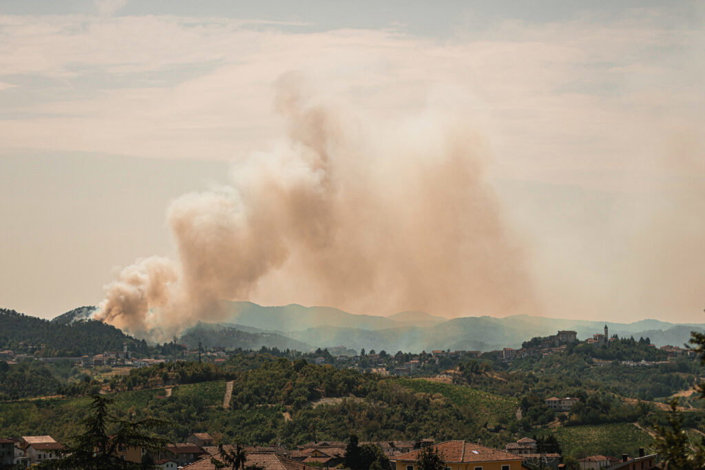 Incendio Mornese martedì 4 agosto 2026 foto di Matteo