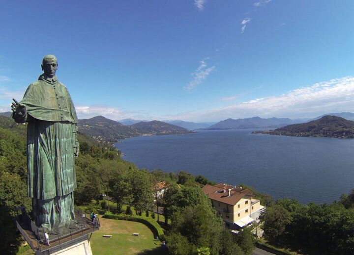 San Carlone, una sera tra storia e panorama: il 20 agosto visita guidata al tramonto ad Arona