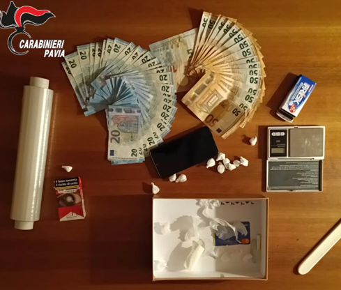 Trovati in possesso di droga: due giovani denunciati nel Vigevanese