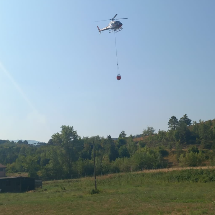 Anche i canadair per soffocare il rogo di Mornese