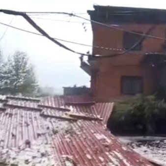 Novarese e bassa Valsesia devastati da una violenta tempesta di ghiaccio e vento