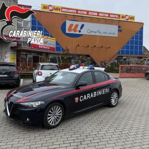 Tre furti in pochi giorni in un supermercato: tre giovani denunciati dai Carabinieri
