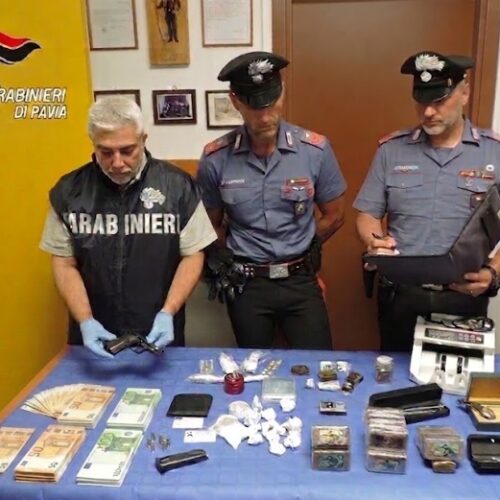 Viola l’obbligo di firma: torna in carcere un 25enne coinvolto in un traffico di droga e armi a Vigevano