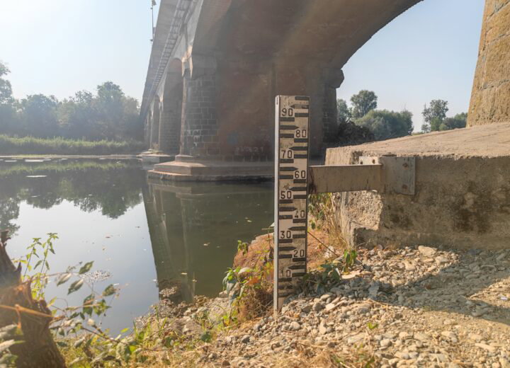 Siccità: ad Alessandria il livello del fiume Bormida nella zona del ponte