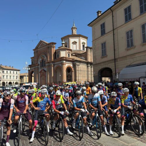 Ciclismo: partita da Voghera la 54ª Freccia dei Vini