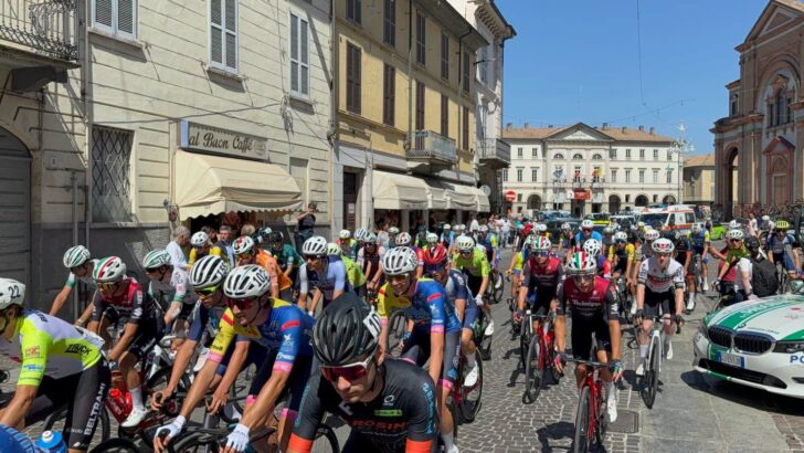Ciclismo: partita da Voghera la 54ª Freccia dei Vini