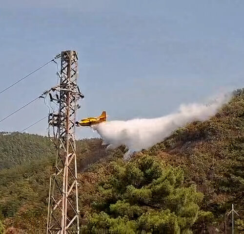 Incendio boschivo a Mornese: proseguono le operazioni di spegnimento e bonifica