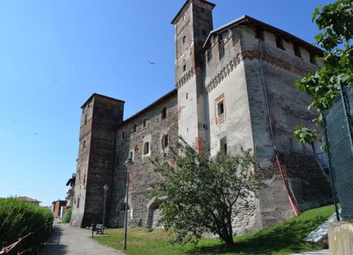Il castello-monastero di Lenta, il gioiello medievale salvato dai volontari – Piemonte da scoprire