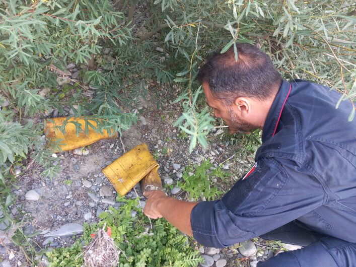 Operazione dei Carabinieri contro lo spaccio: smantellati bivacchi lungo lo Scrivia tra Tortona e Carbonara