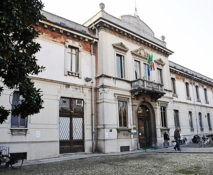 Paziente aggredisce due sanitari nel reparto di psichiatria dell’Ospedale di Vigevano: arrestato dalla Polizia